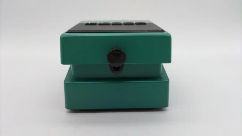BOSS Tremolo TR-2