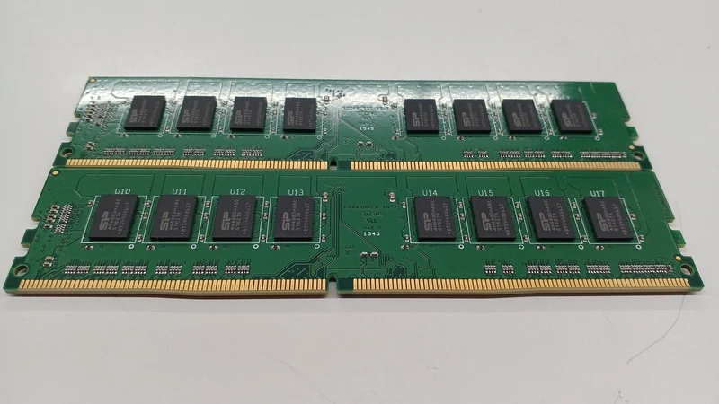 SILICON POWER PC-Speicher: DDR4 16 GB (8 GB x 2)