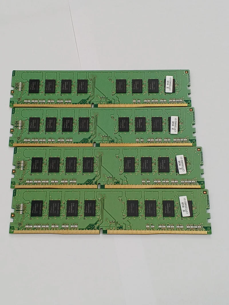 SK HYNIX PC4-17000 8GB 4er-Set HMA41GU6AFR8N