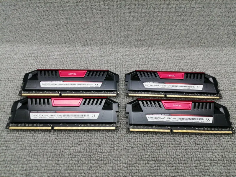 CORSAIR Arbeitsspeicher (DDR3L 8 GB × 4) CMY32GX3M4C1866C10R