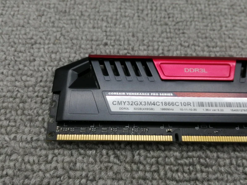 CORSAIR Arbeitsspeicher (DDR3L 8 GB × 4) CMY32GX3M4C1866C10R