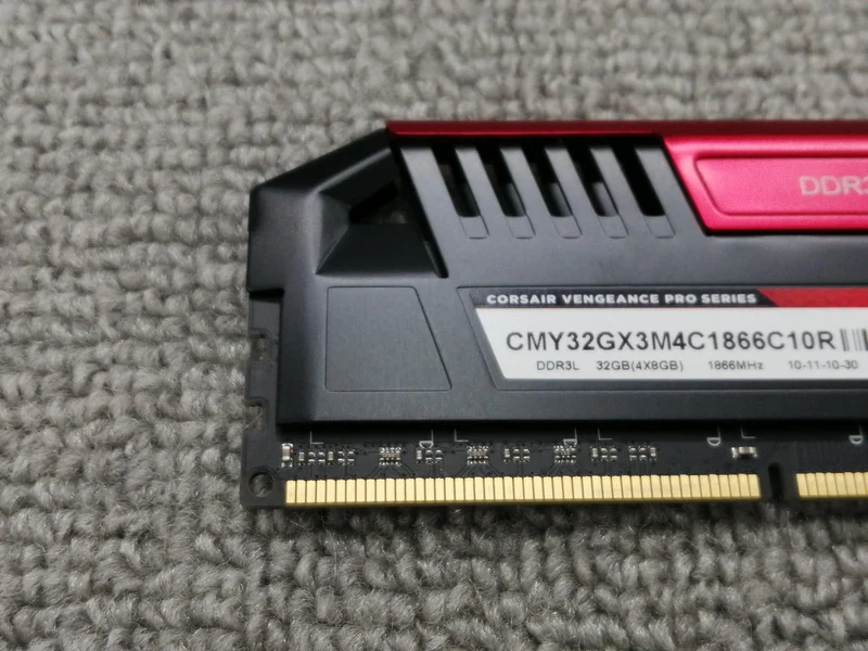 CORSAIR Arbeitsspeicher (DDR3L 8 GB × 4) CMY32GX3M4C1866C10R