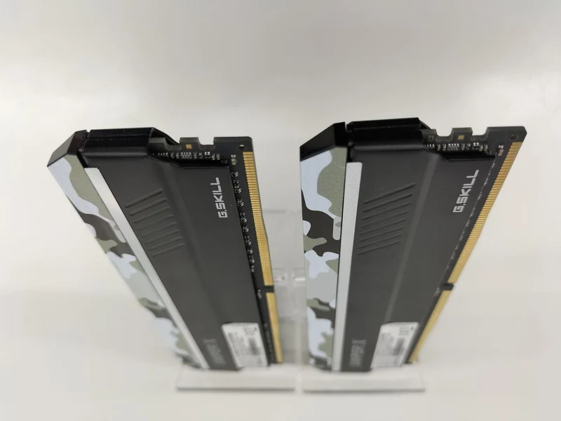 G.SKILL DDR4-Speicher F4-3600C19D-32GSXWB 16 GB × 2