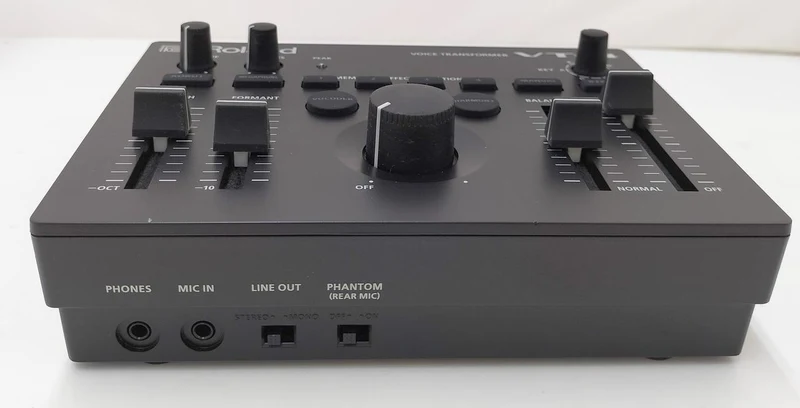 ROLAND Voice Transformers VT-4