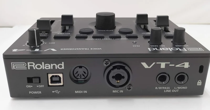 ROLAND Voice Transformers VT-4