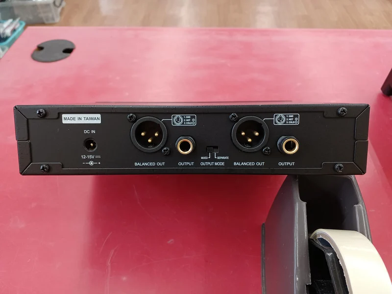CLASSIC PRO Drahtloses Mikrofonsystem CWR242S