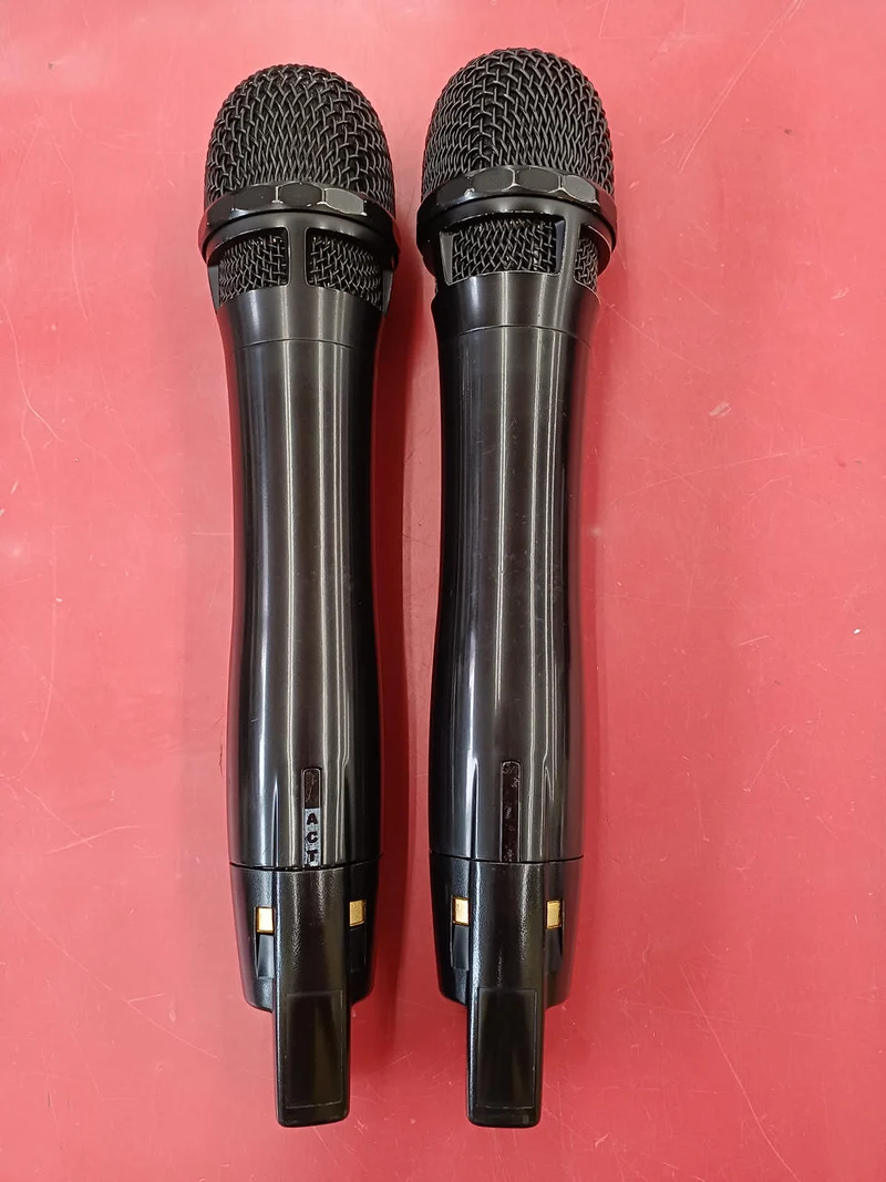 CLASSIC PRO Drahtloses Mikrofonsystem CWR242S