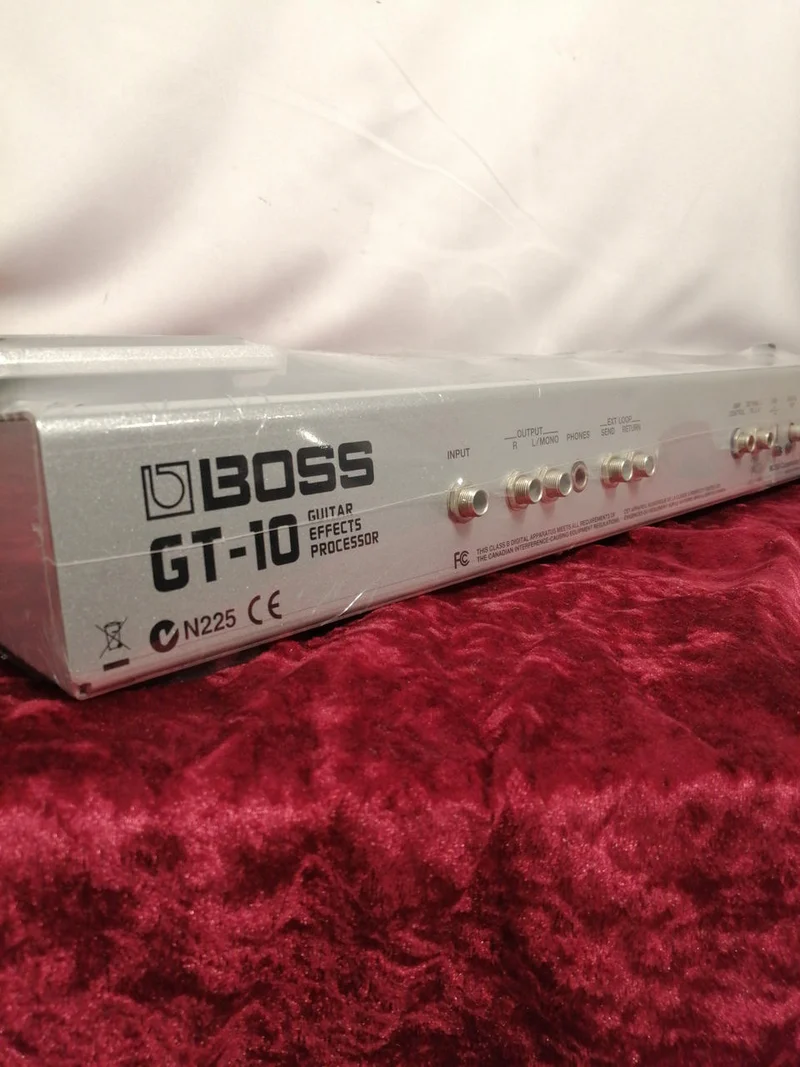 BOSS Multi-Effektgerät GT-10