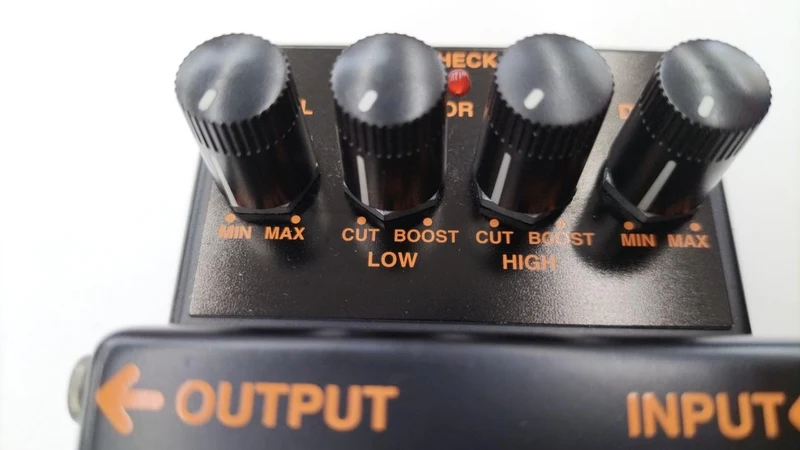 BOSS Distortion-Effektpedal HM-3