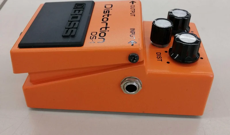 BOSS Distortion Effector DS-1