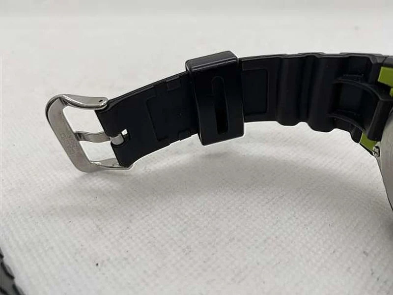 CASIO G-SHOCK Sporty Illumi Serie AWG-M100SLY
