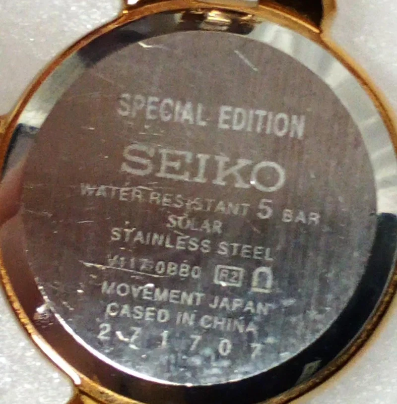 SEIKO Solar-Armbanduhr V117-0BB0