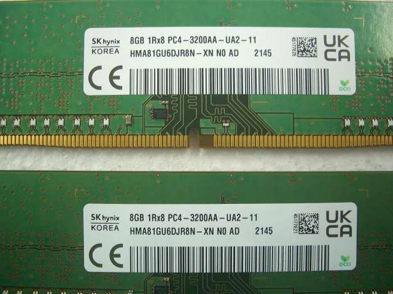 SK HYNIX DDR4-Speicher: 2 x 8 GB (insgesamt 16 GB) HMA81GU6DJR8N