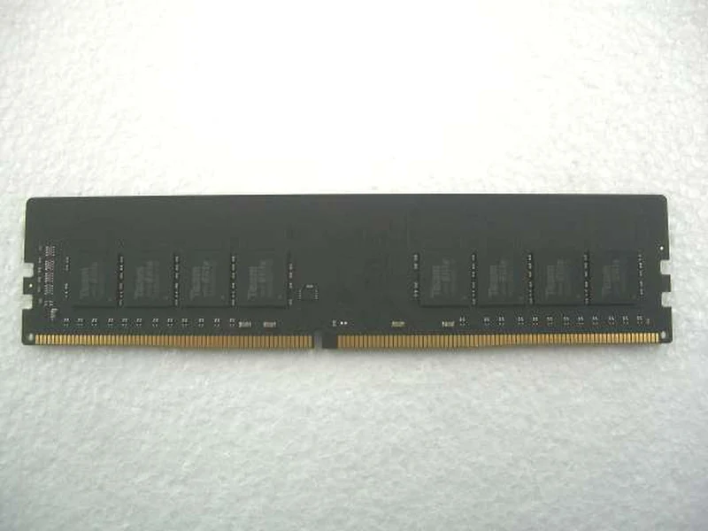 TEAM DDR4-Speicher 32 GB Desktop TED432G3200C22BK