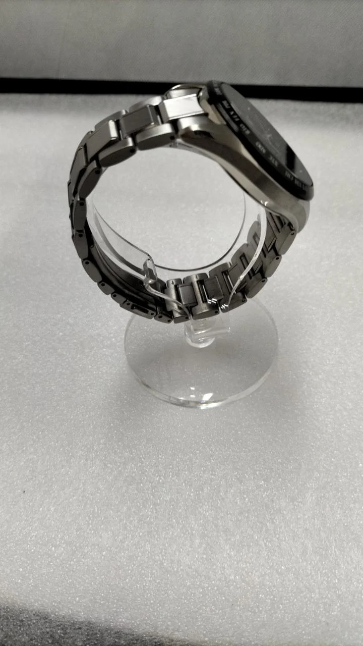 SEIKO Solar-Armbanduhr 8B63-0AA0