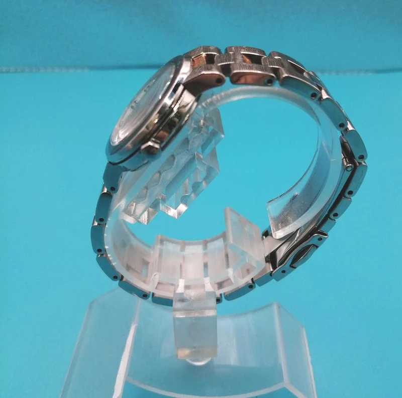 SEIKO Quarz-Armbanduhr 720221