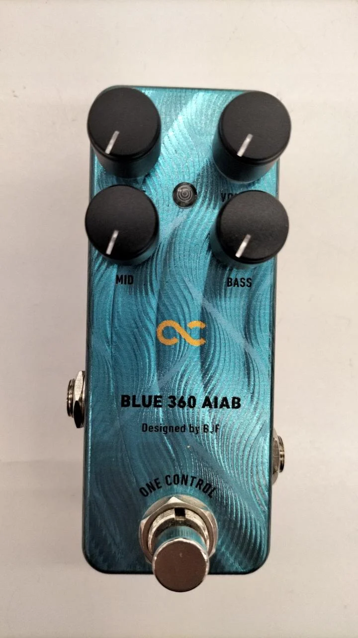 ONE CONTROL Bass-Vorverstärker BLUE 360 AIAB