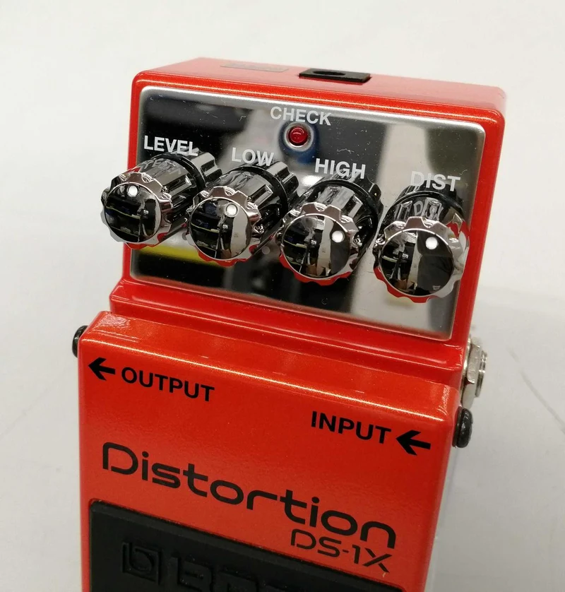BOSS DS-1X Effektpedal