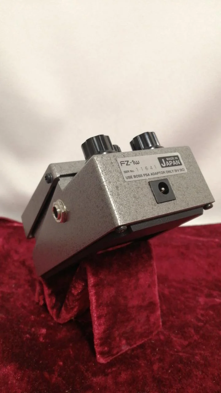 BOSS Effektpedal: FZ-1W