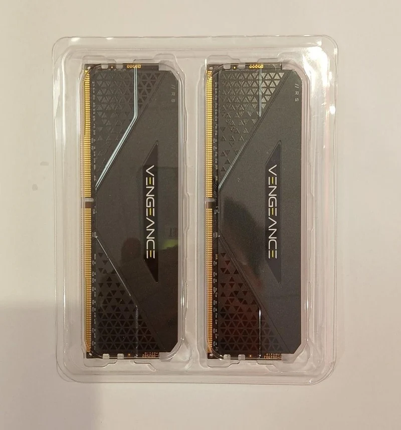 CORSAIR DDR4 Arbeitsspeicher 16GB×2 VENGEANCE RGB RS
