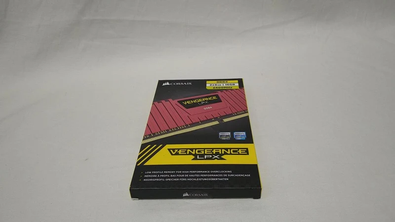 CORSAIR DDR4-Speicher CMK16GX4M2A2400C16R