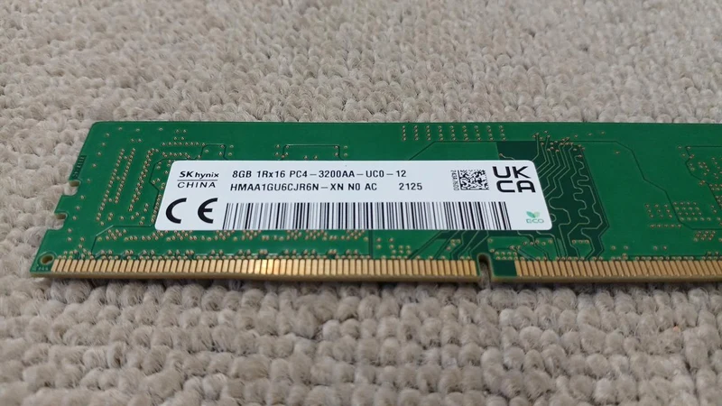 SKHYNIX Speicher HMAA1GU6CJR6N-XN (ohne Netzanschluss)