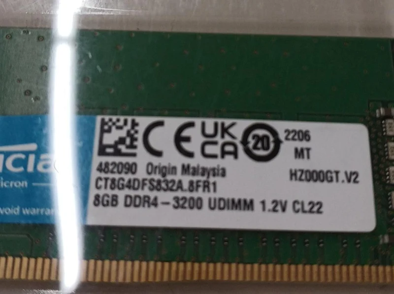 CRUCIAL DDR4 8G Speicher MTA8ATF1G64AZ-3G2R1