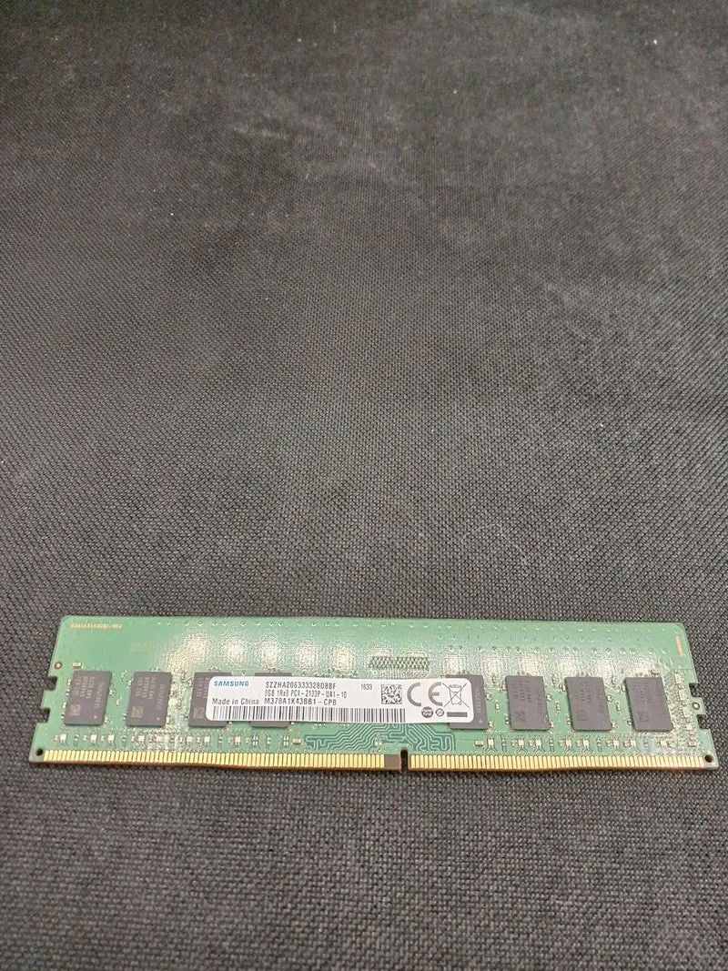 SAMSUNG [8GB] DDR4-Speicher M378A1K43BB1-CPB