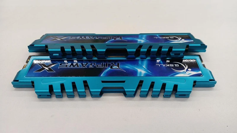 [SCHROTT] G.SKILL RAM F3-2400C11D-8GXM