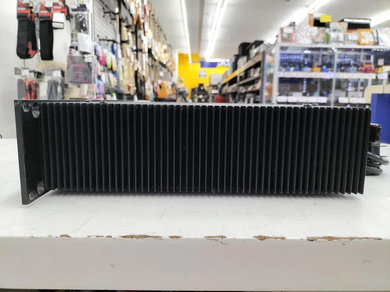 ROLAND Leistungsverstärker SRA-1200