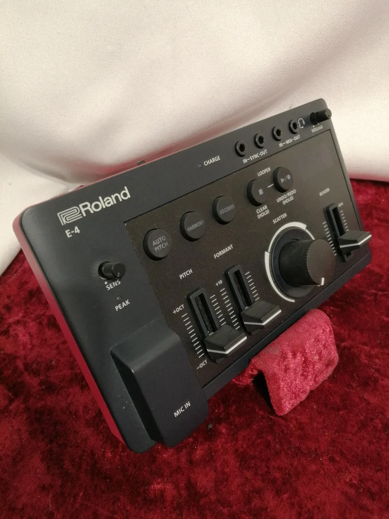ROLAND Gesangseffektpedal E-4