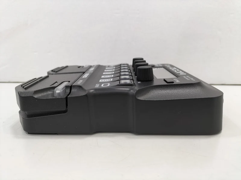 ZOOM Multi-Effekte G1 FOUR