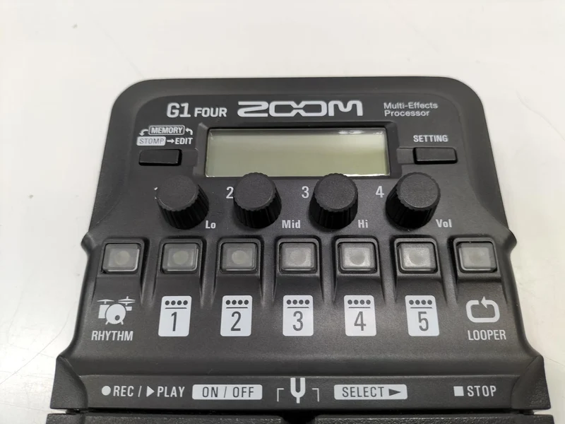 ZOOM Multi-Effekte G1 FOUR
