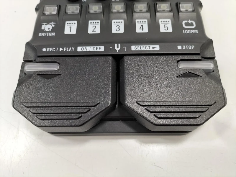 ZOOM Multi-Effekte G1 FOUR