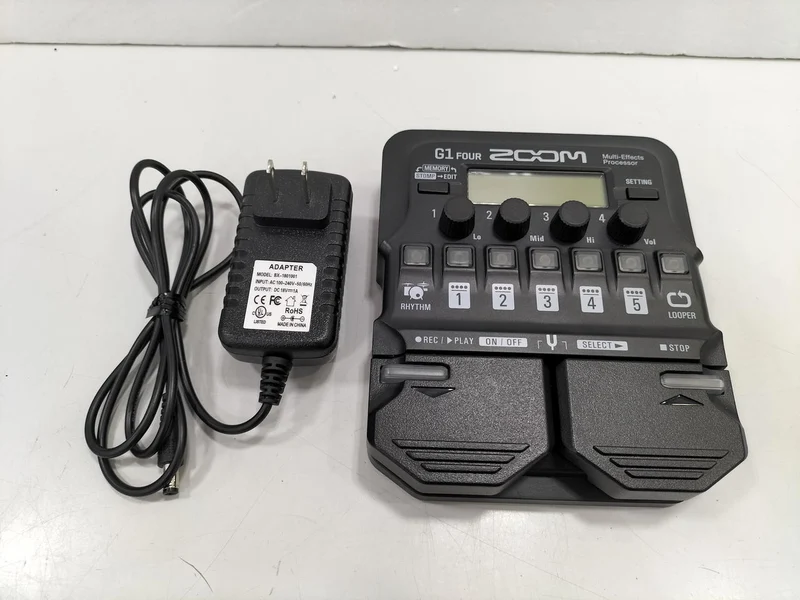 ZOOM Multi-Effekte G1 FOUR