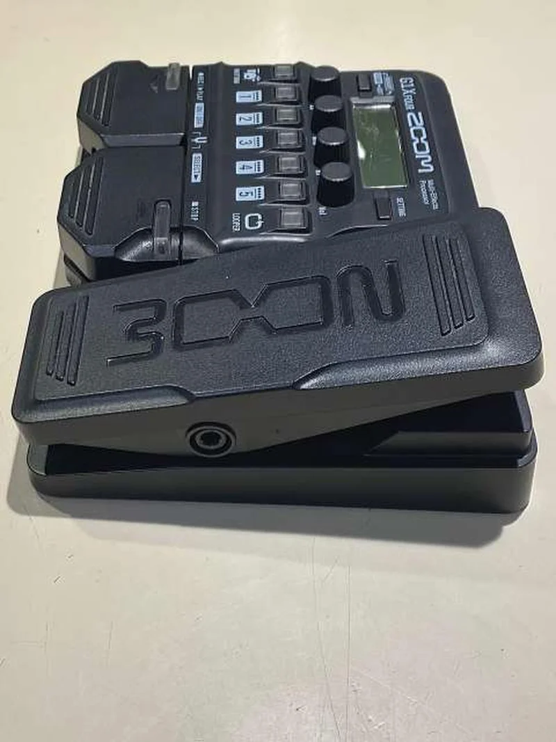 ZOOM Multi-Effekte G1X FOUR