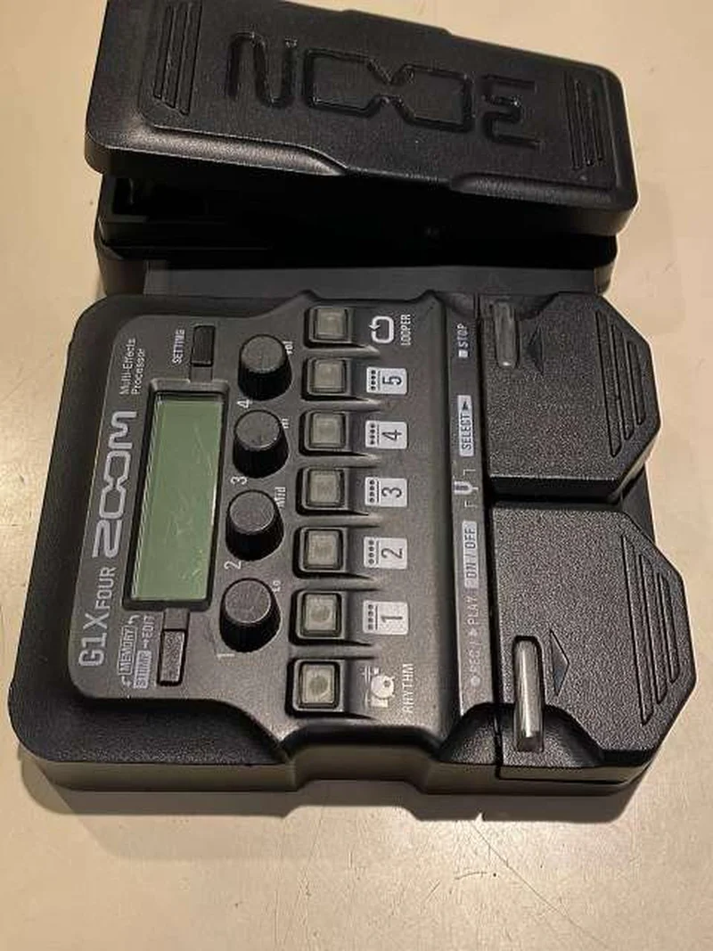 ZOOM Multi-Effekte G1X FOUR