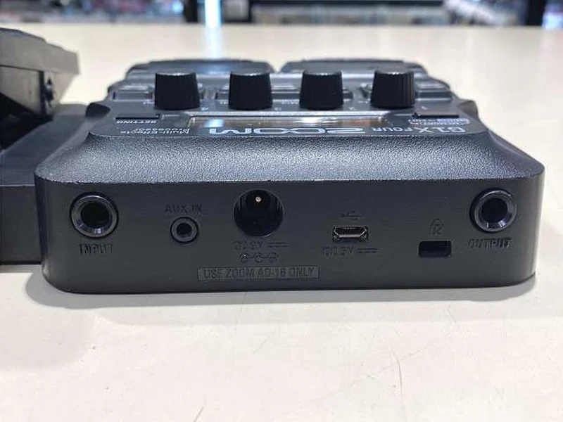 ZOOM Multi-Effekte G1X FOUR
