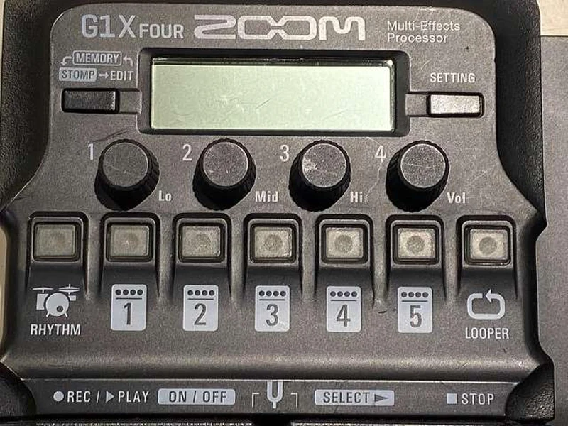 ZOOM Multi-Effekte G1X FOUR