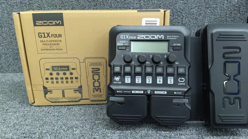 ZOOM Multi-Effekte G1X FOUR