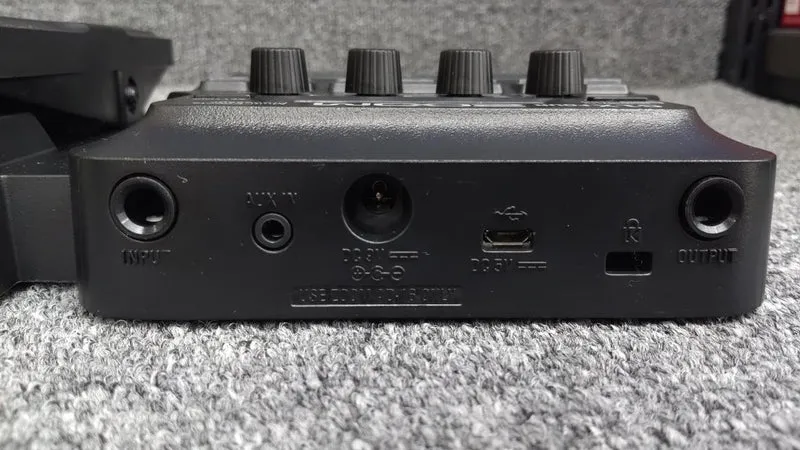 ZOOM Multi-Effekte G1X FOUR