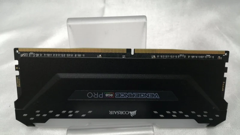 CORSAIR PC-Speicher CMW32GX4M2A2666C16