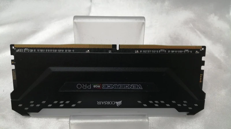 CORSAIR PC-Speicher CMW32GX4M2A2666C16