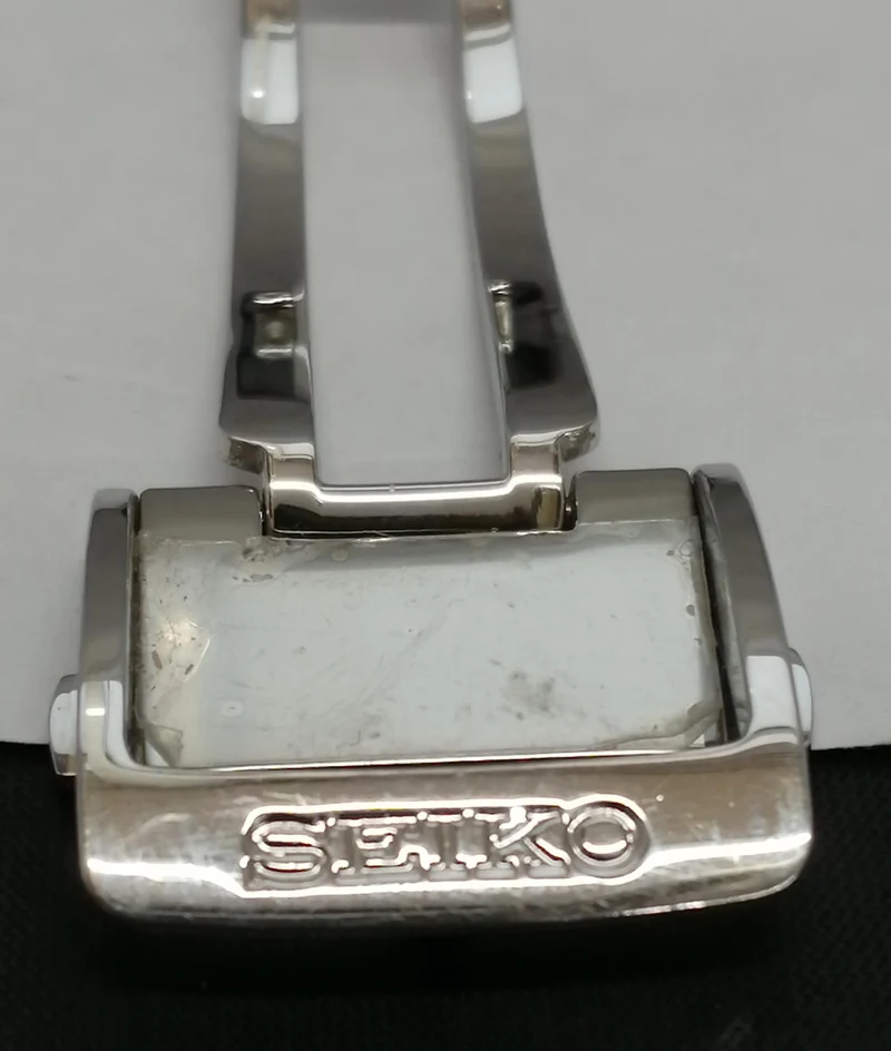 SEIKO Quarzuhr 8T63-00D0