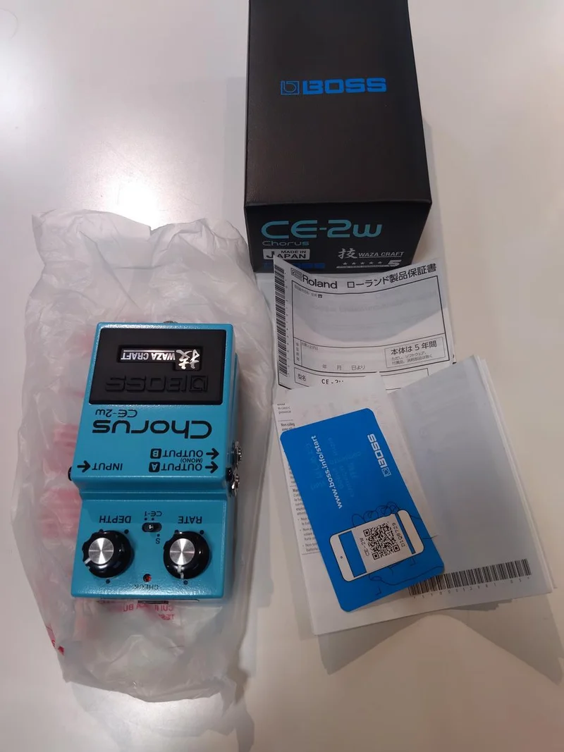 BOSS Effektpedal: CE-2W