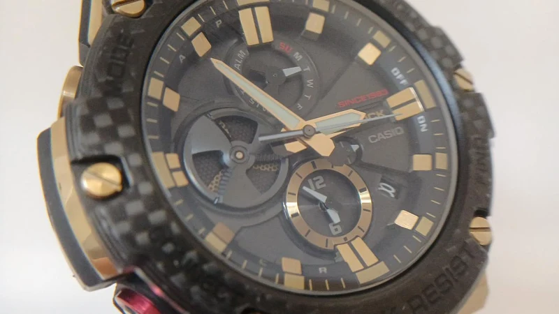 CASIO G-SHOCK Gold Tornado GST-B100 35-jähriges Jubiläum