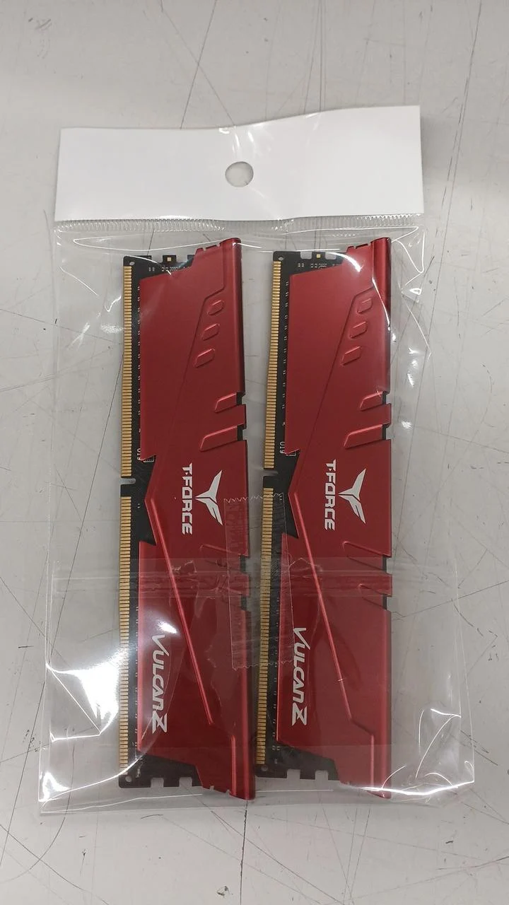 TEAMGROUP Desktop-Speicher (DDR4) TLZRD48G2666HC18HBK