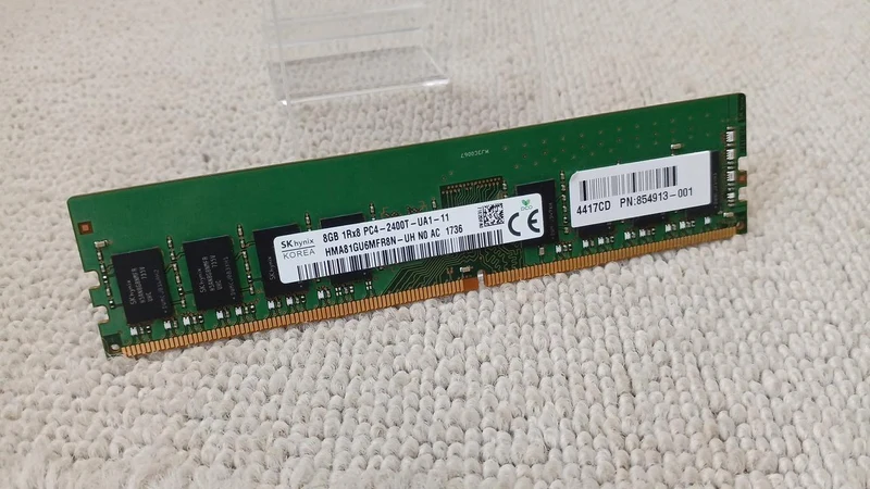 SKHYNIX Speicher HMA81GU6MFR8N