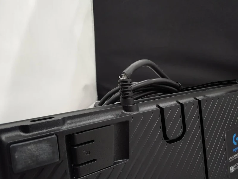 [SCHROTT] LOGICOOL Gaming-Tastatur G512 CARBON