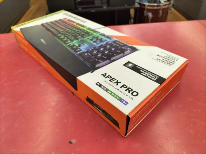 STEELSERIES Gaming-Tastatur APEX PRO